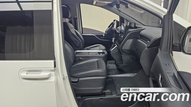 Hyundai Staria Modern, 2022 11