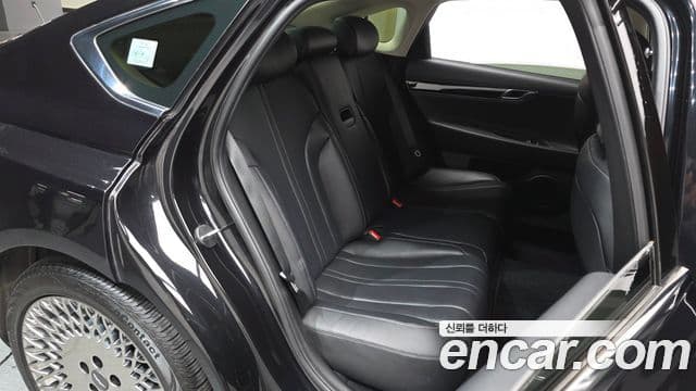 Genesis G80 (RG3) бензин 2.5 турбо AWD, 2021 11