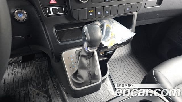 Hyundai Staria Modern, 2022 9