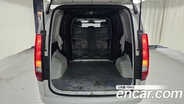 Hyundai Staria Modern, 2022 20