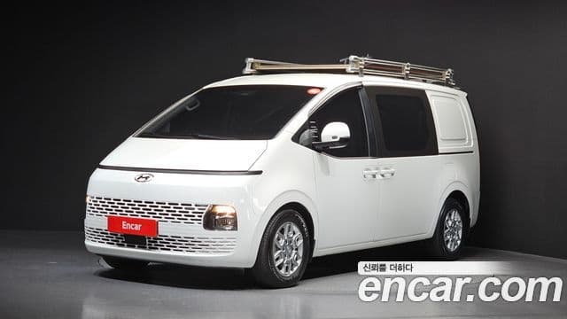 Hyundai Staria Modern, 2022 1
