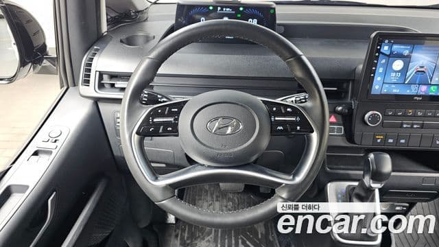 Hyundai Staria Modern, 2022 13