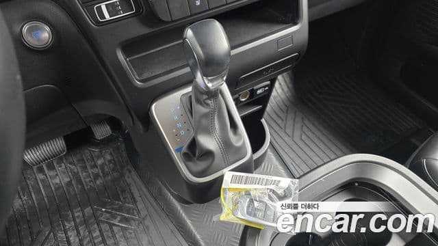Hyundai Staria Modern, 2022 9