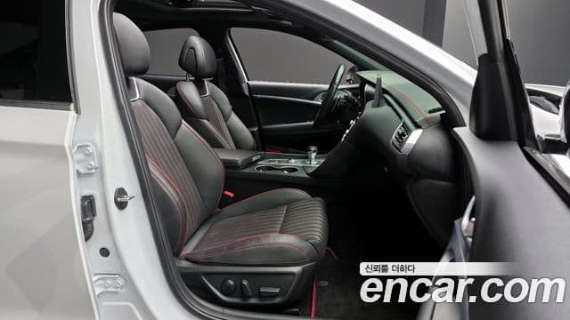 Genesis G70 Elite, 2019 11