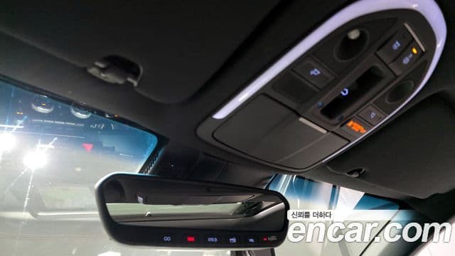 Genesis G70 Elite, 2019 18