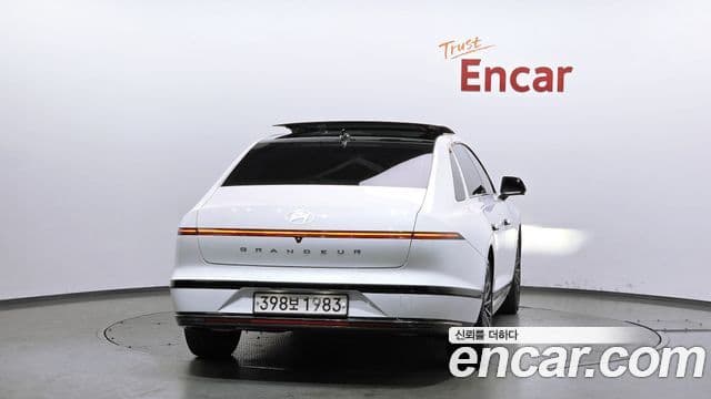 Hyundai Grandeur гибрид (GN7) Calligraphy, 2023 4