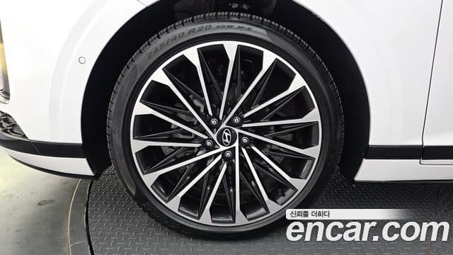 Hyundai Grandeur гибрид (GN7) Calligraphy, 2023 все фото