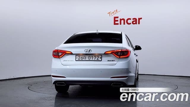 Hyundai LF Sonata Special, 2017 4