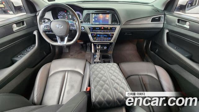 Hyundai LF Sonata Special, 2017 7