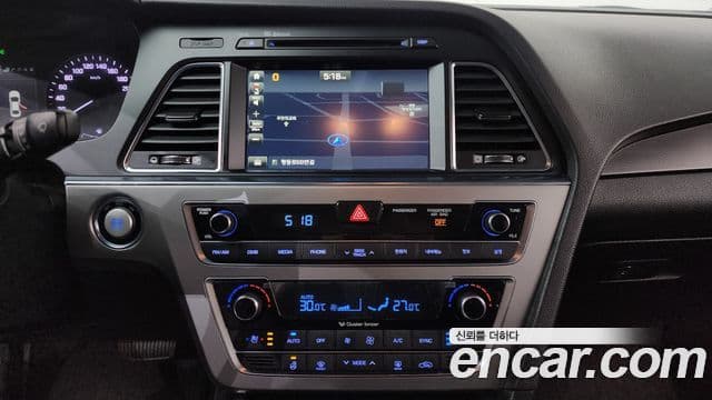 Hyundai LF Sonata Special, 2017 16