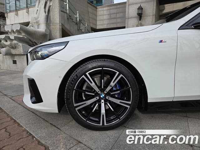BMW 5시리즈 (G60) 530i xDrive M Sport, 2024 все фото