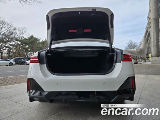 BMW 5시리즈 (G60) 530i xDrive M Sport, 2024 20