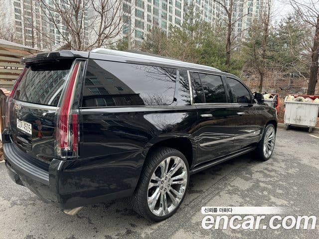 Cadillac Escalade 4세대, 2018 2