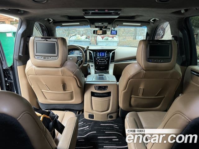 Cadillac Escalade 4세대, 2018 9