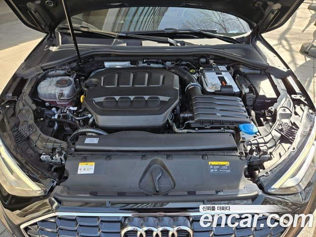 Audi A3 (8Y) Premium, 2023 6