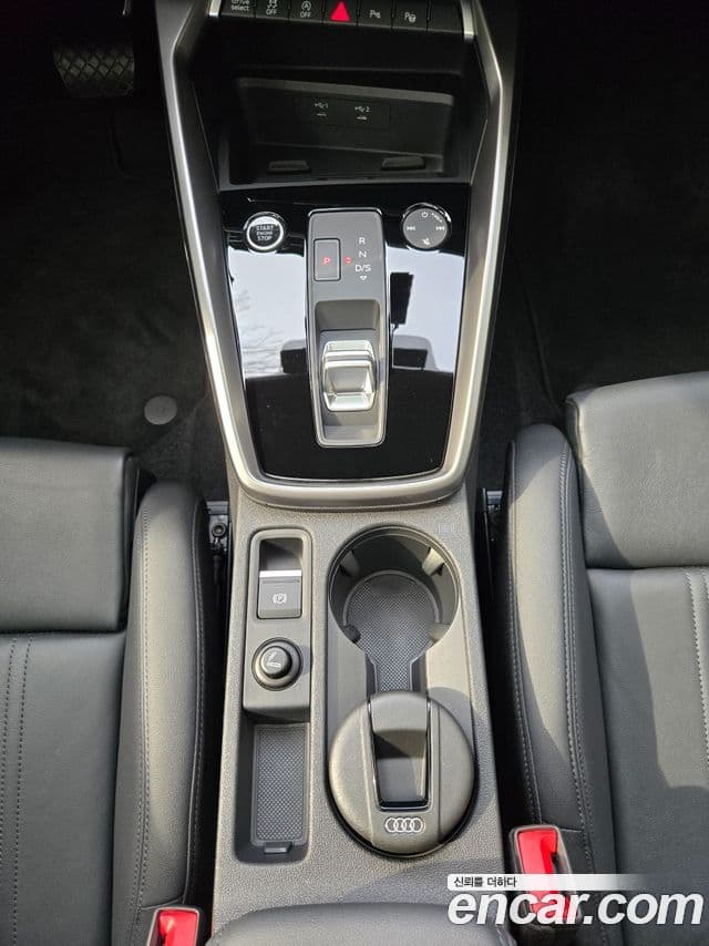 Audi A3 (8Y) Premium, 2023 9