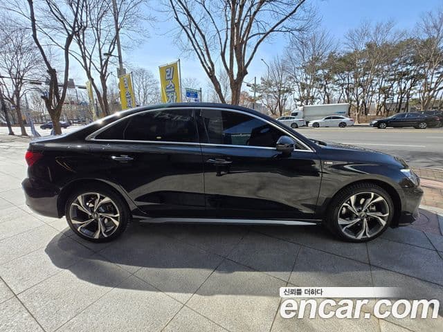 Audi A3 (8Y) Premium, 2023 18