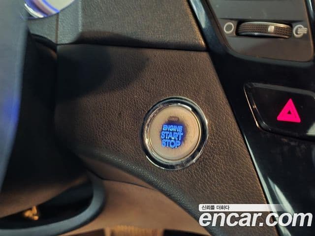 Hyundai YF Sonata Premier, 2011 13