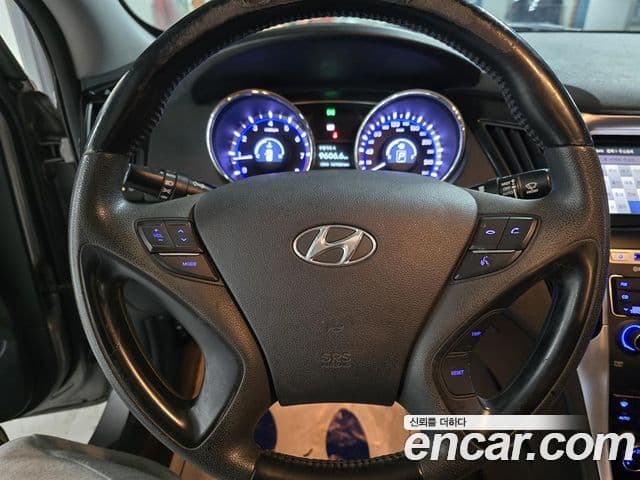 Hyundai YF Sonata Premier, 2011 15