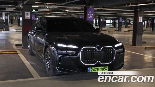 BMW i7 (G70) xDrive 60 M Sport, 2023 1