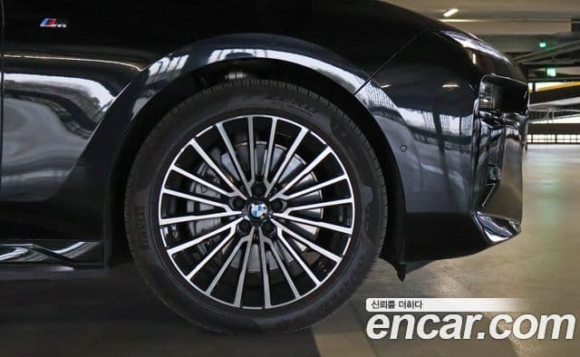 BMW i7 (G70) xDrive 60 M Sport, 2023 все фото