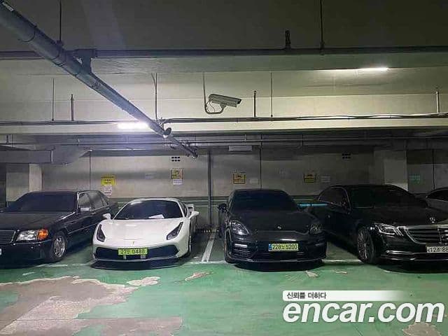 Ferrari 488 스파이더, 2016 15