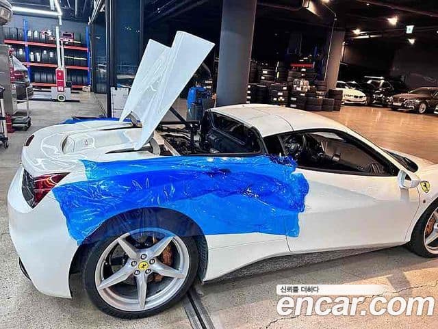 Ferrari 488 스파이더, 2016 17