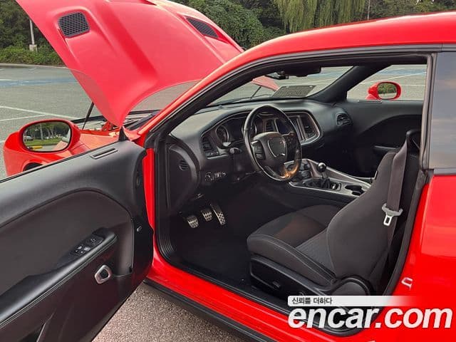 Dodge 챌린저, 2021 все фото