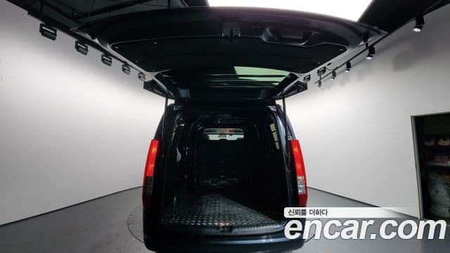 Hyundai Staria Modern, 2024 20