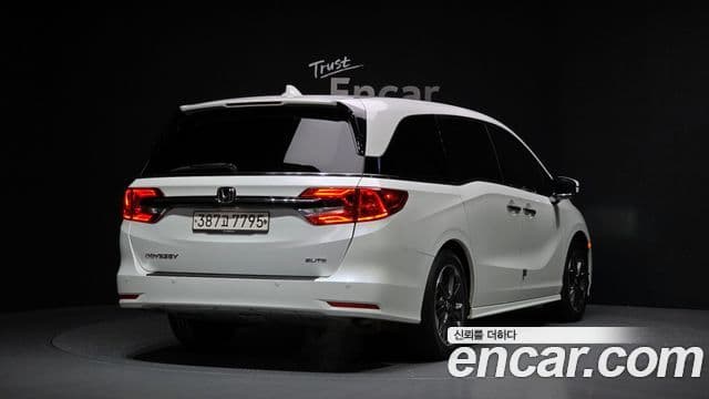 Honda Odyssey 5세대, 2021 2