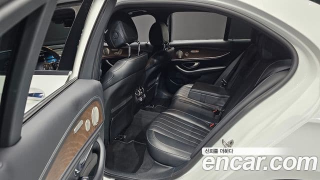 Mercedes-Benz E-класс W213 Exclusive, 2022 11