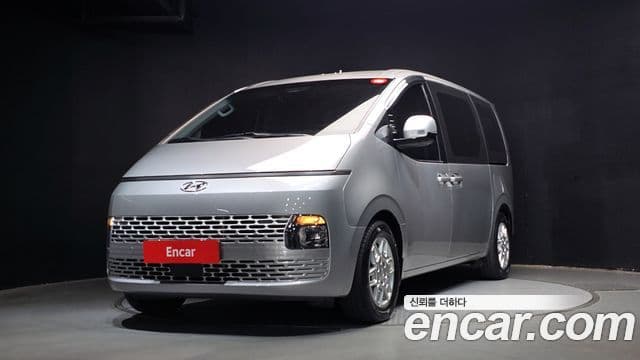 Hyundai Staria Modern, 2023 1