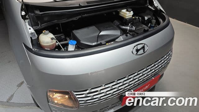 Hyundai Staria Modern, 2023 6