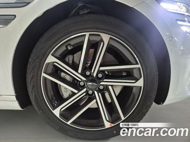 Genesis G80 (RG3) бензин 2.5 турбо 2WD, 2026 все фото