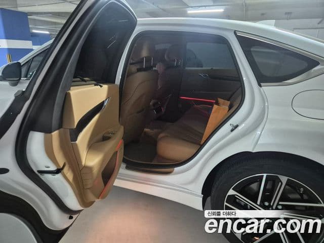 Genesis G80 (RG3) бензин 2.5 турбо 2WD, 2026 13