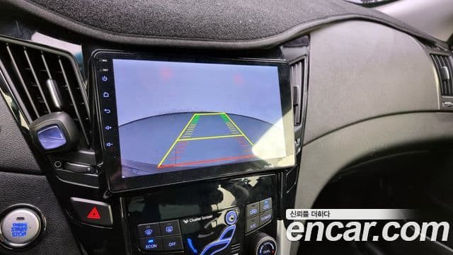 Hyundai Sonata гибрид Royal, 2012 16