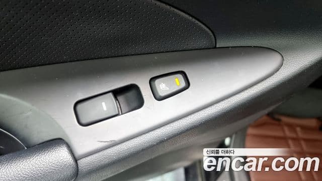 Hyundai Sonata гибрид Royal, 2012 17