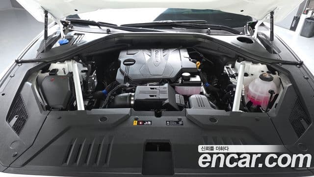 Genesis GV70, 2025 6