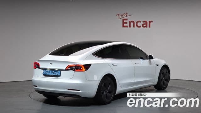 Tesla модель 3 Standard Range Plus RWD, 2020 2