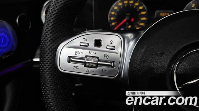 Mercedes-Benz E-класс W213 E220d кабриолет, 2019 18