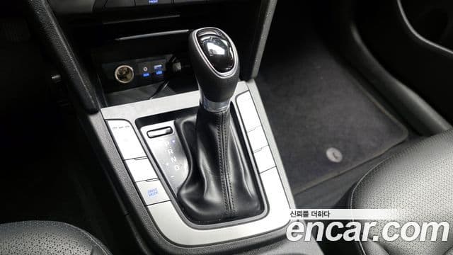 Hyundai Avante AD 1.6 GDI Value Plus, 2017 9