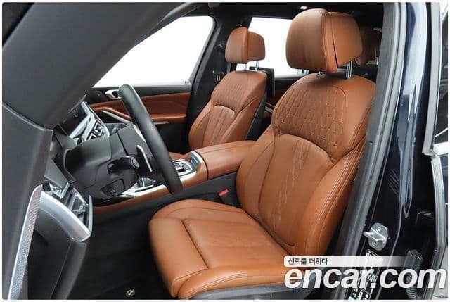 BMW X7 (G07) xDrive 40i M Sport 6인승, 2022 10