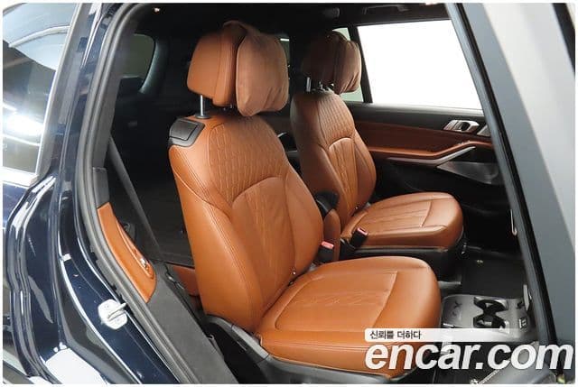 BMW X7 (G07) xDrive 40i M Sport 6인승, 2022 13