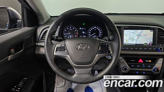 Hyundai Avante AD 1.6 GDI Value Plus, 2017 16