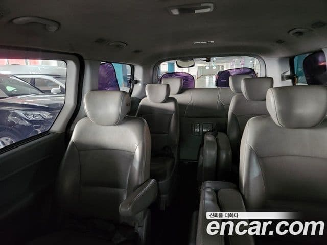 Hyundai Grand Starex CVX Luxury, 2015 16