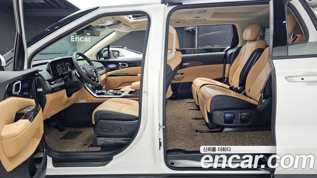 Kia Carnival 4세대 Signature, 2023 10