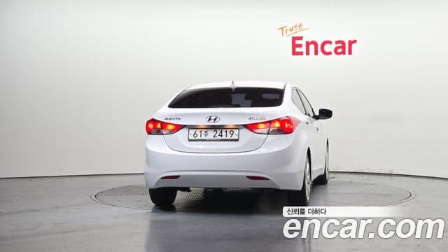 Hyundai Avante MD M16 GDI top, 2012 4