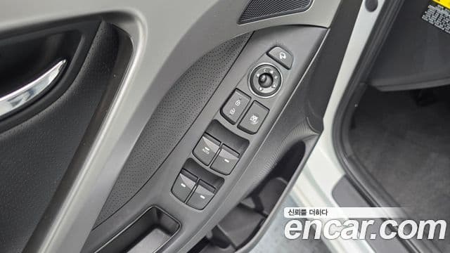 Hyundai Avante MD M16 GDI top, 2012 14