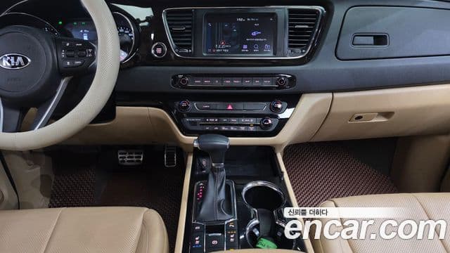 Kia The / новый New Carnival Special, 2019 15