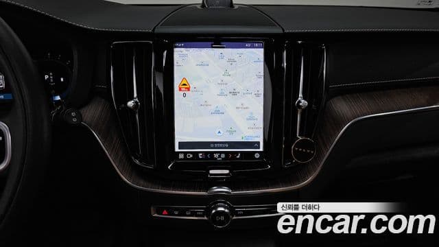 Volvo XC60 2세대 B6 Inscription, 2022 14